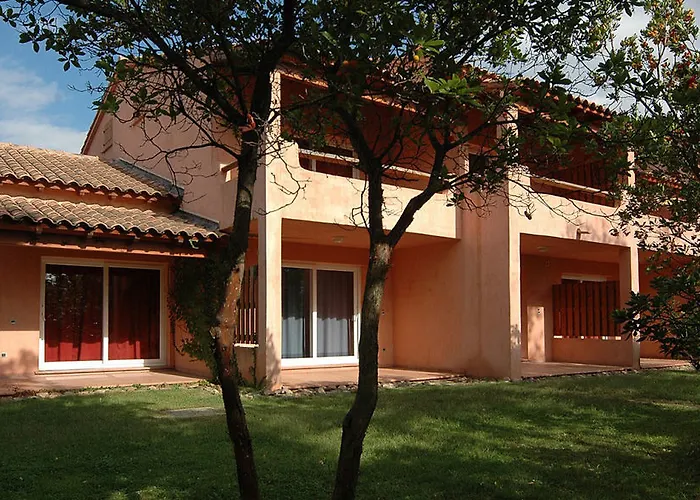 Complesso Residenziale Marina Di Pinarello Pinarellu