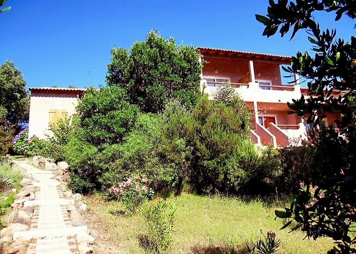 Complesso Residenziale Marina Di Pinarello Aparthotel