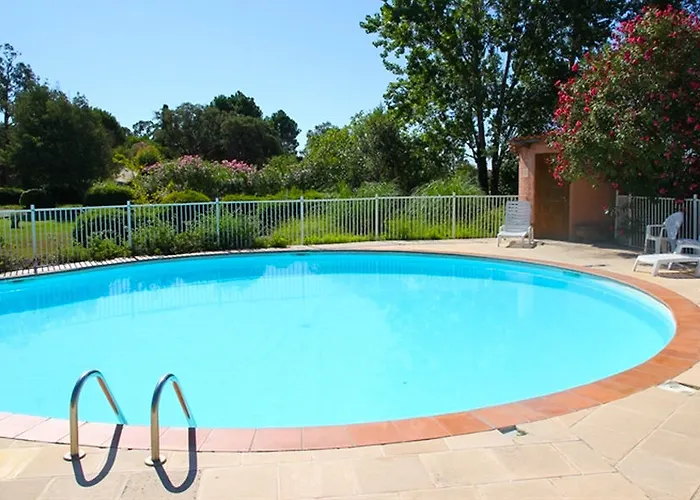 מלון דירות Complesso Residenziale Marina Di Pinarello Pinarellu